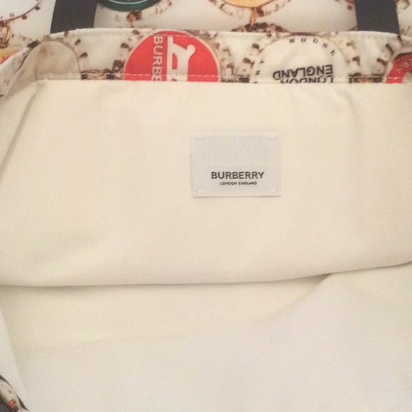 Burberry flat vinyl tote bag - Picture 8 of 9